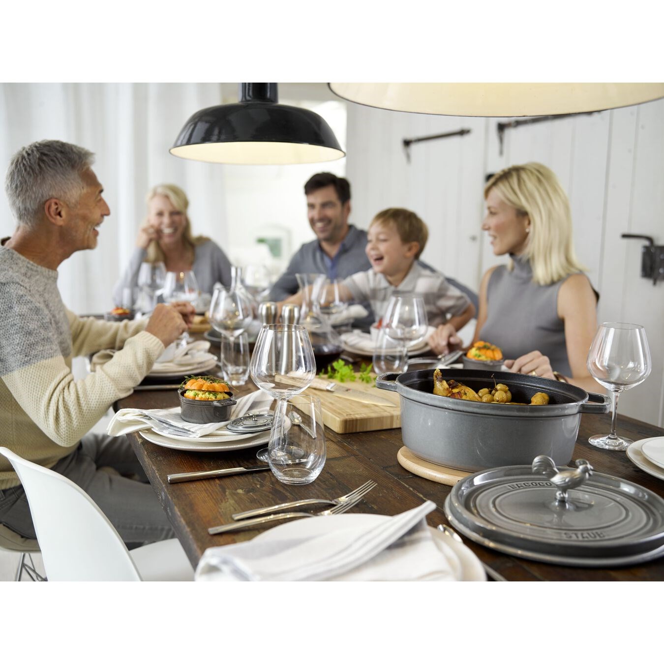 Hrnec STAUB oválný 17 cm šedý_4