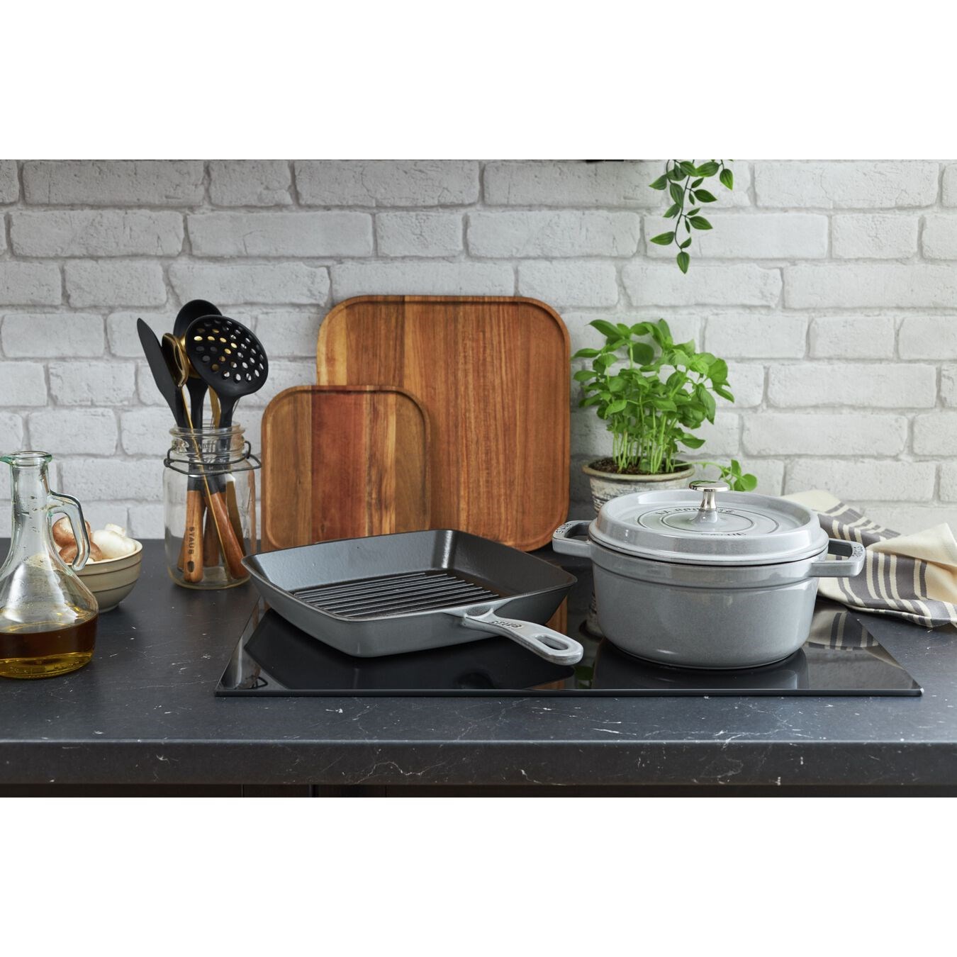 Hrnec STAUB kulatý 18 cm šedý_5