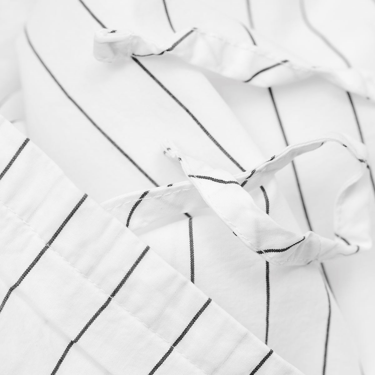 Perkálová sada povlečení DAGNY 200x140/70x50cm 2806bílá s proužky_4