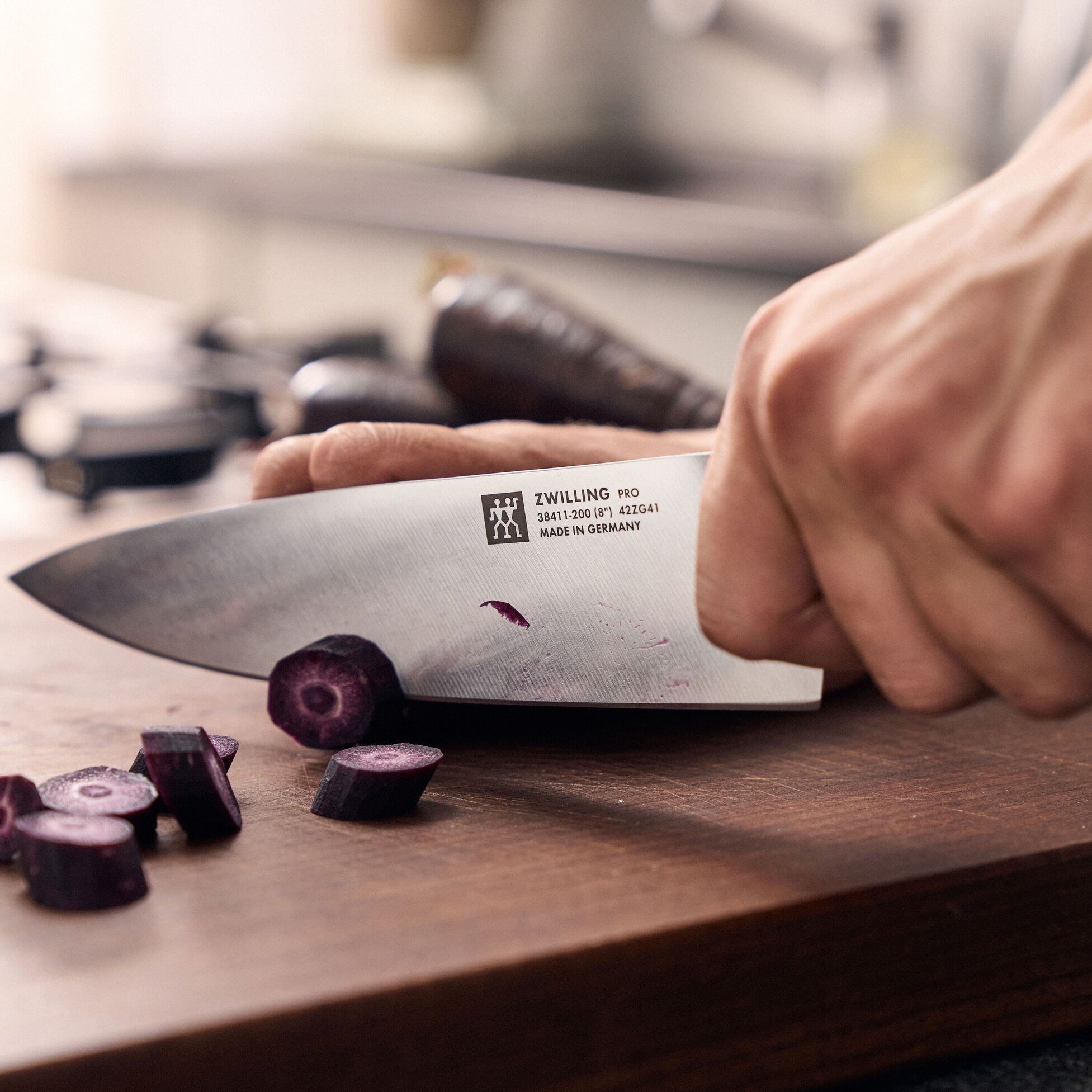 Kuchařský nůž 20cm ZWILLING PRO_0