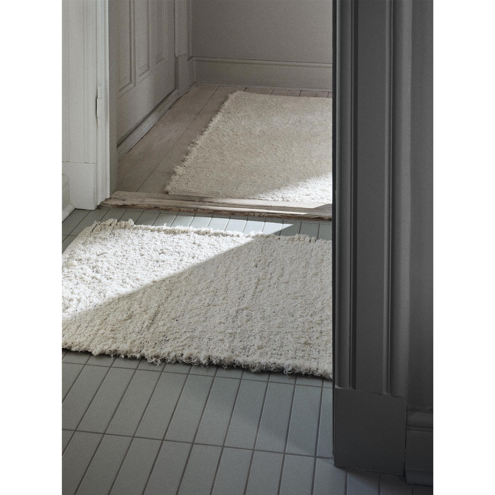 Koberec SMILLA 14x70cm bílý_1