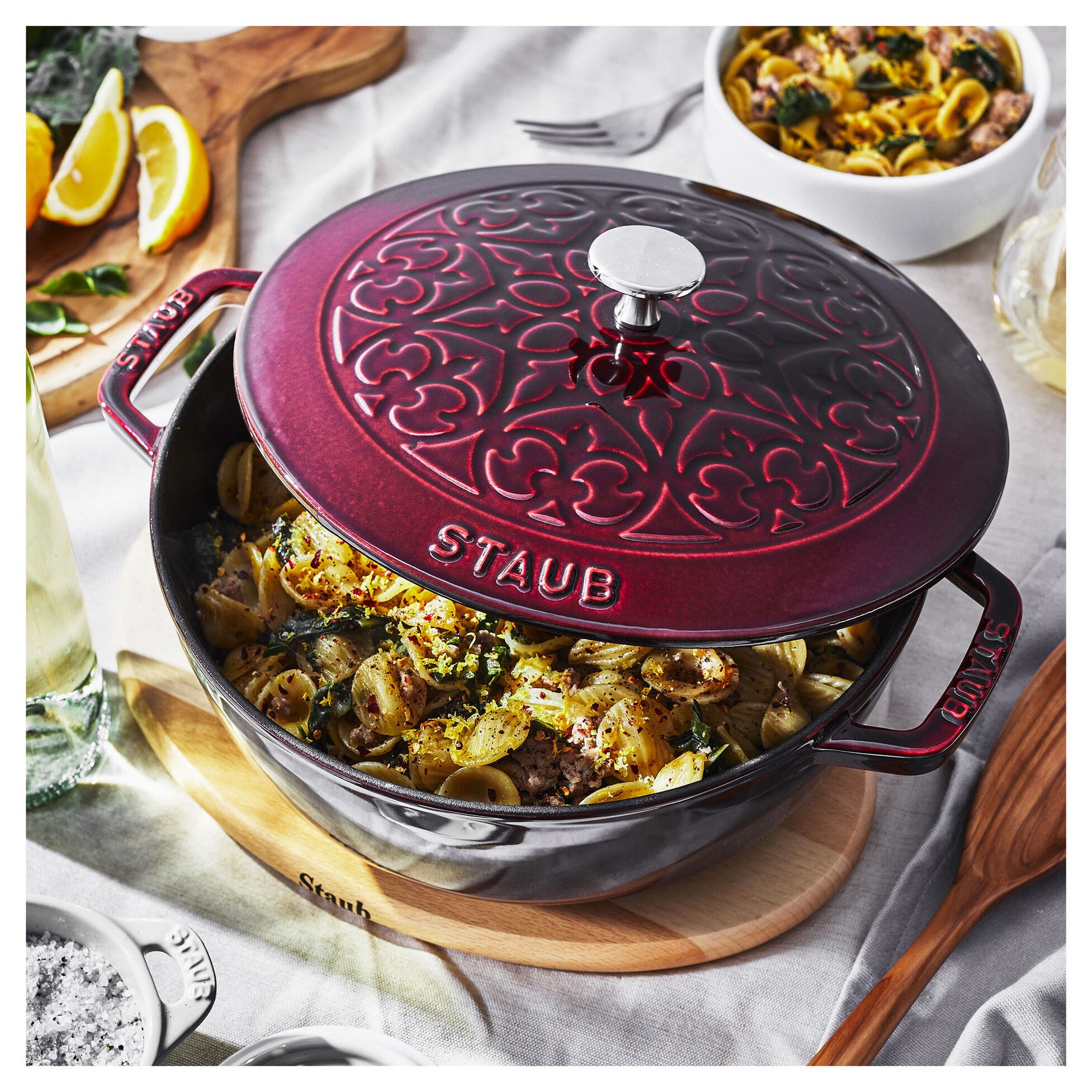 Hrnec STAUB  lilie 24 cm 3,6l_4