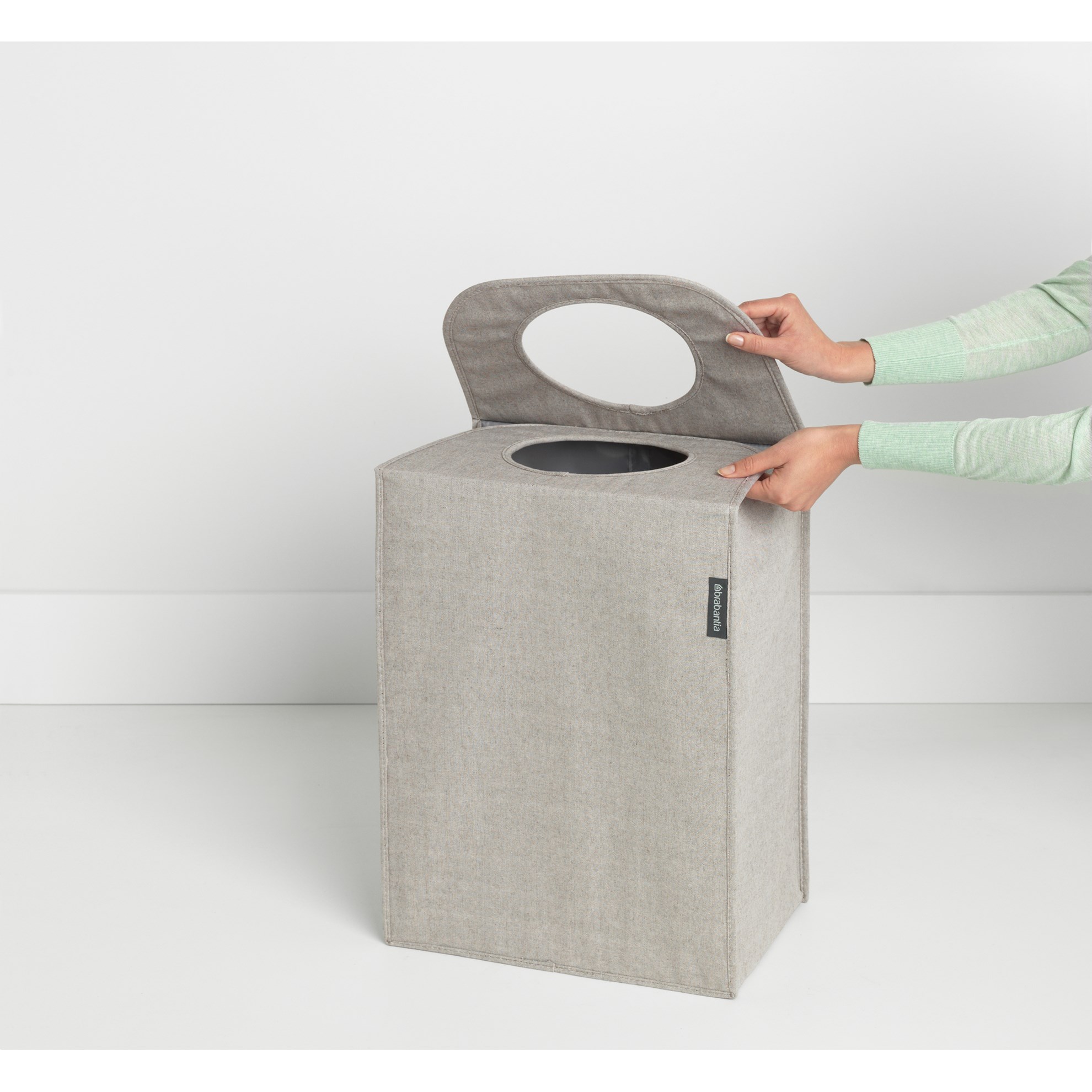 Koš/taška na prádlo Brabantia 55l šedý_4