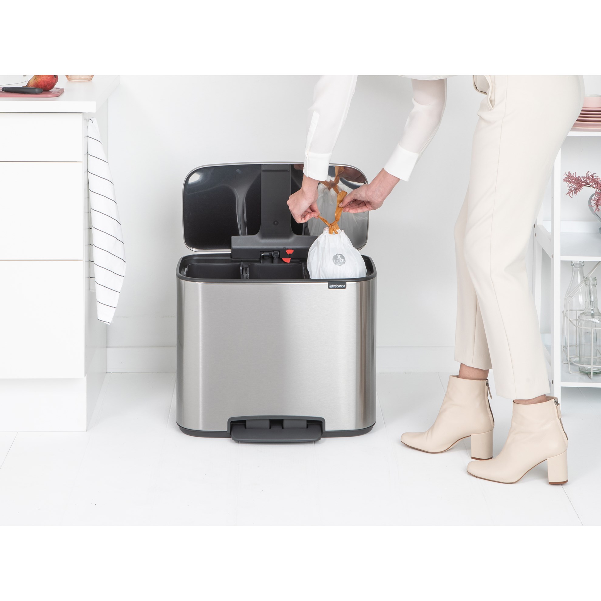 Pedálový odpadkový koš Brabantia BO 3x11l matný nerez_7