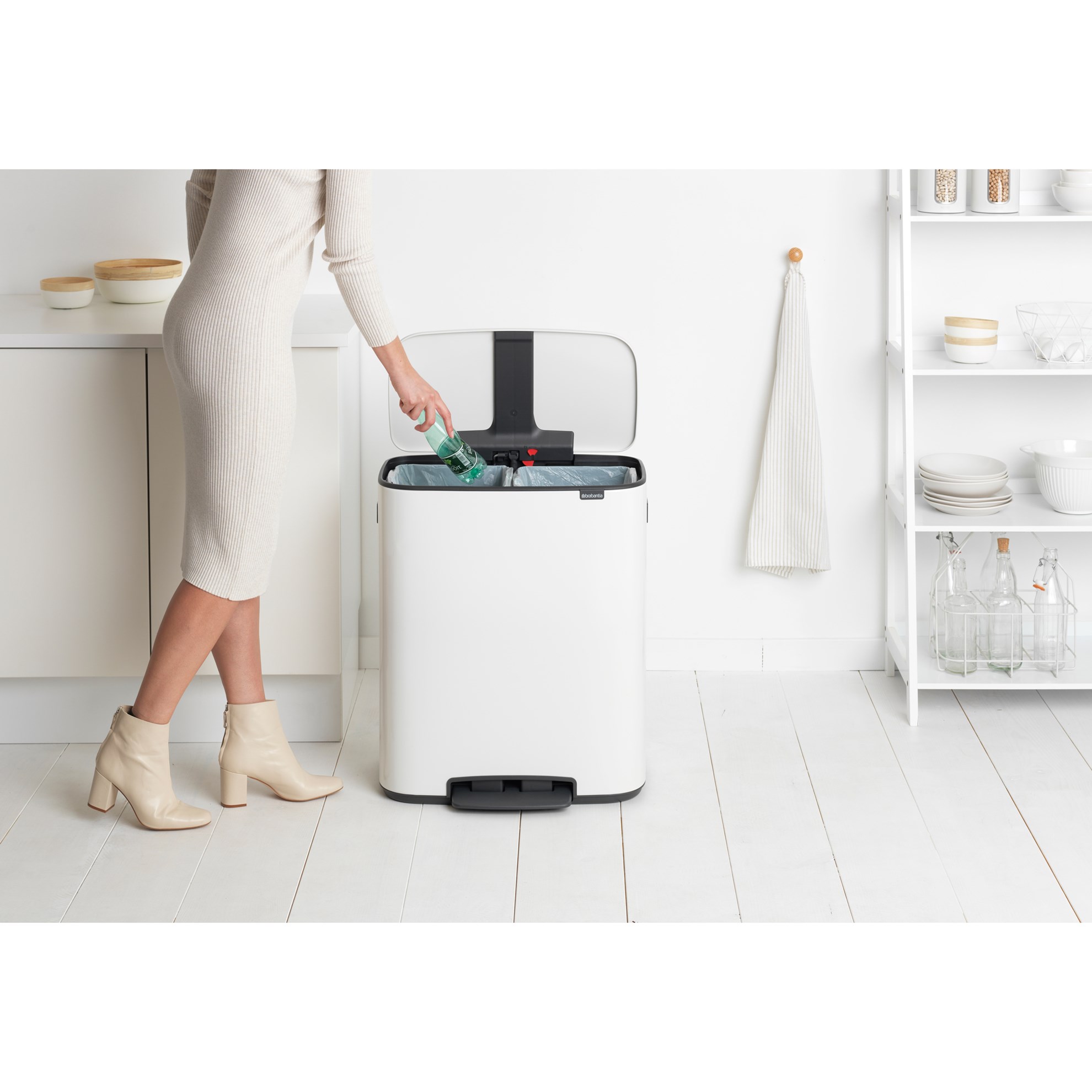 Pedálový odpadkový koš Brabantia BO 2x30l bílý_13