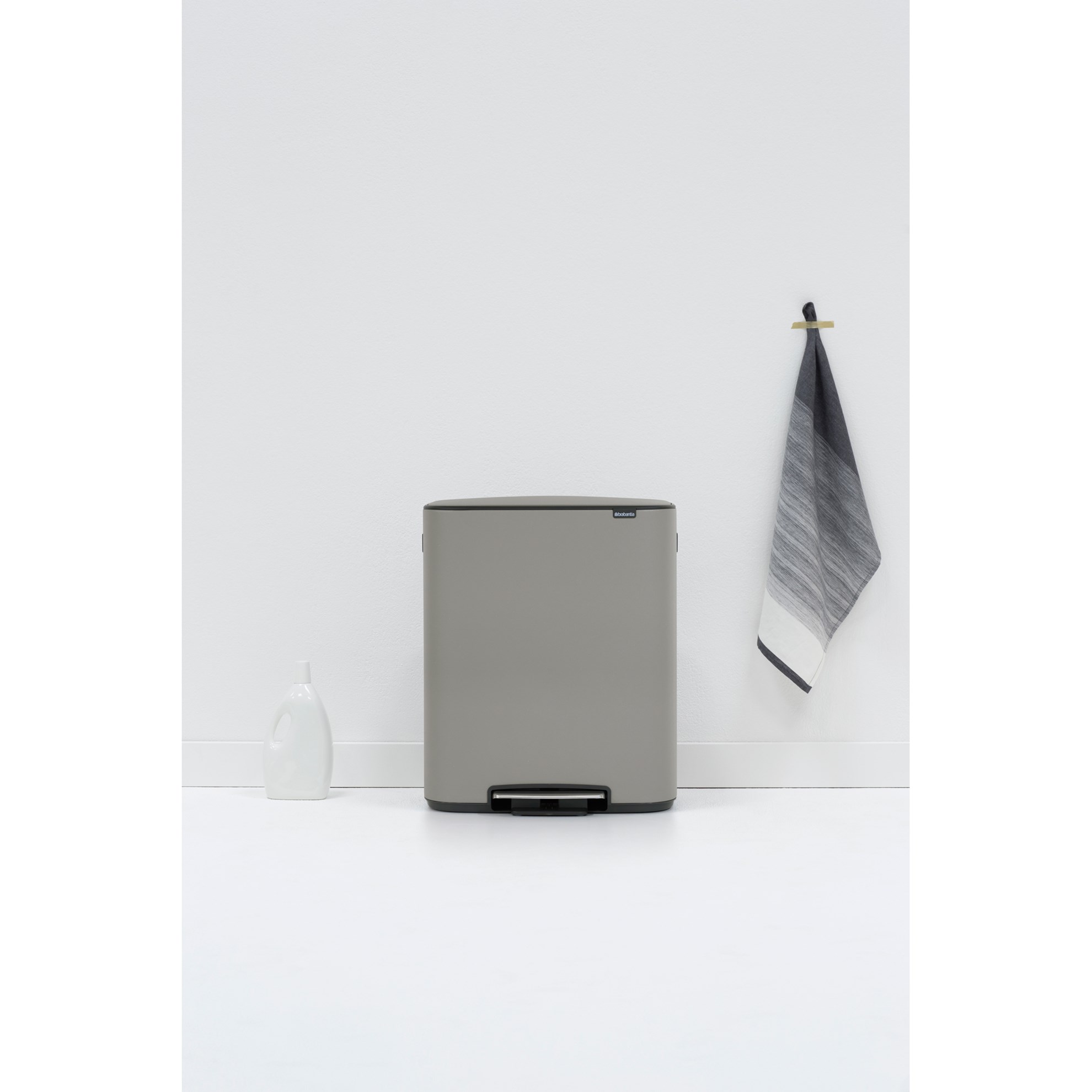 Pedálový odpadkový koš Brabantia BO 2x30l šedý_4