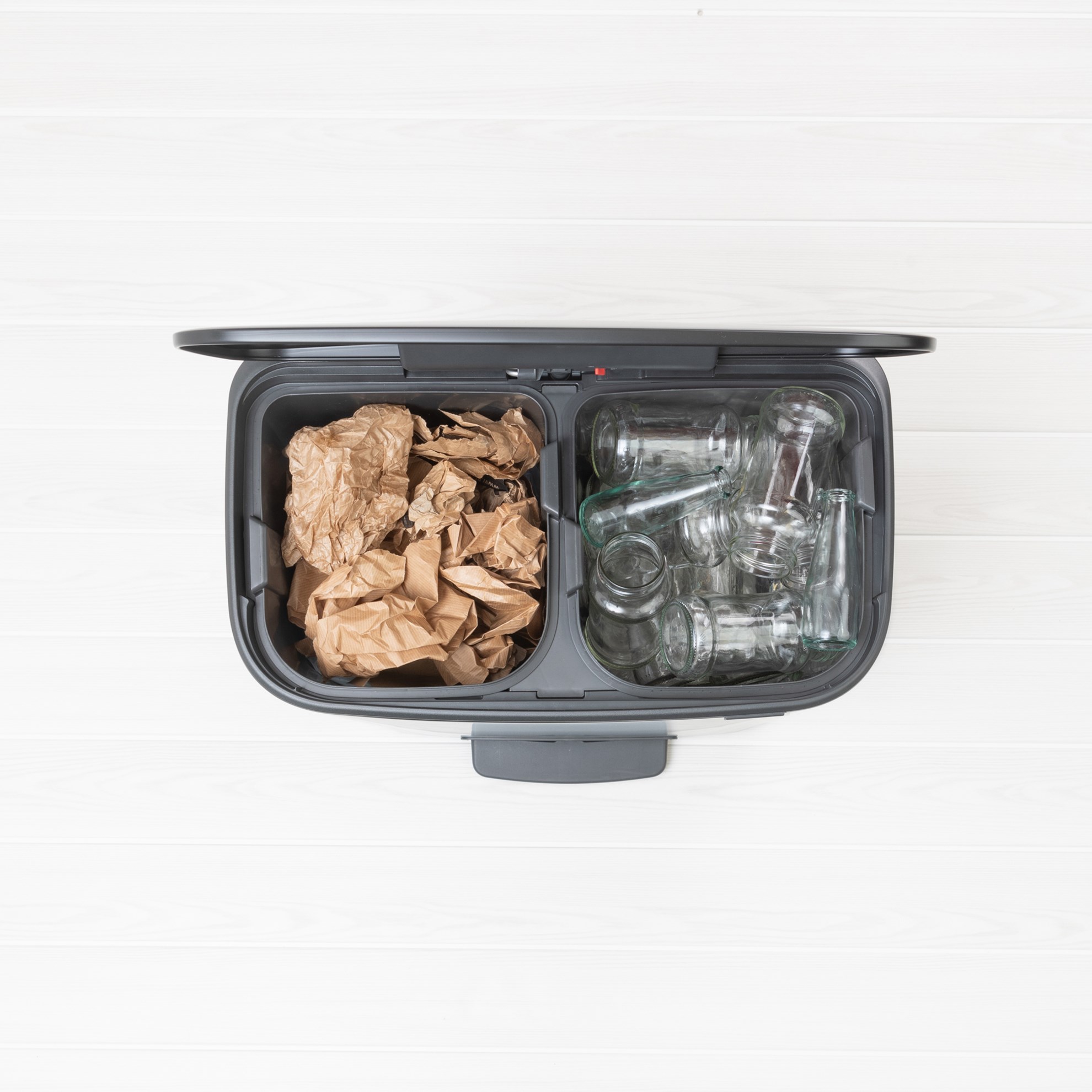 Pedálový odpadkový koš Brabantia BO 2x30l černý_11