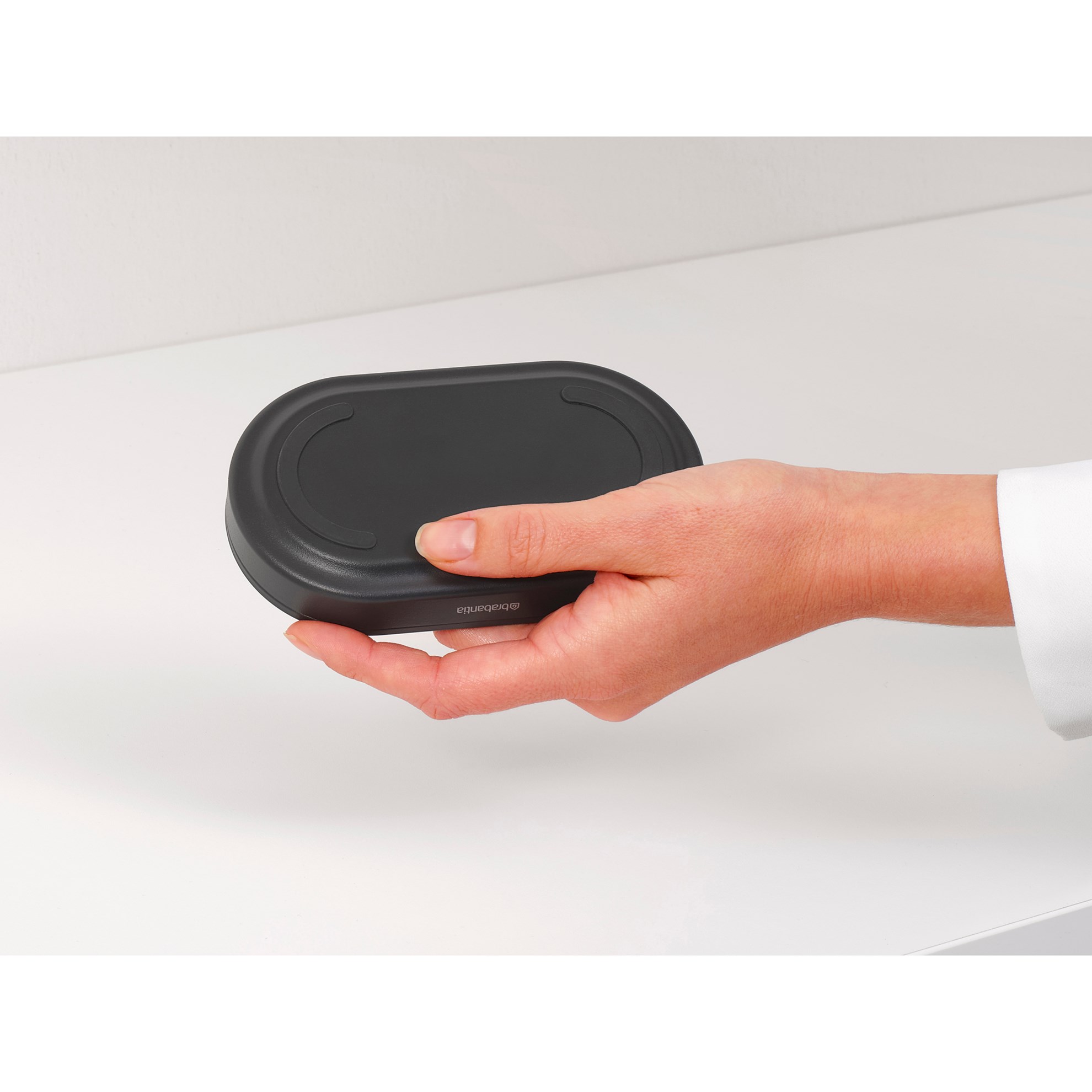 Sada dávkovačů na mýdlo/saponát Brabantia SINKSTYLE 2x200ml tmavě šedé_4