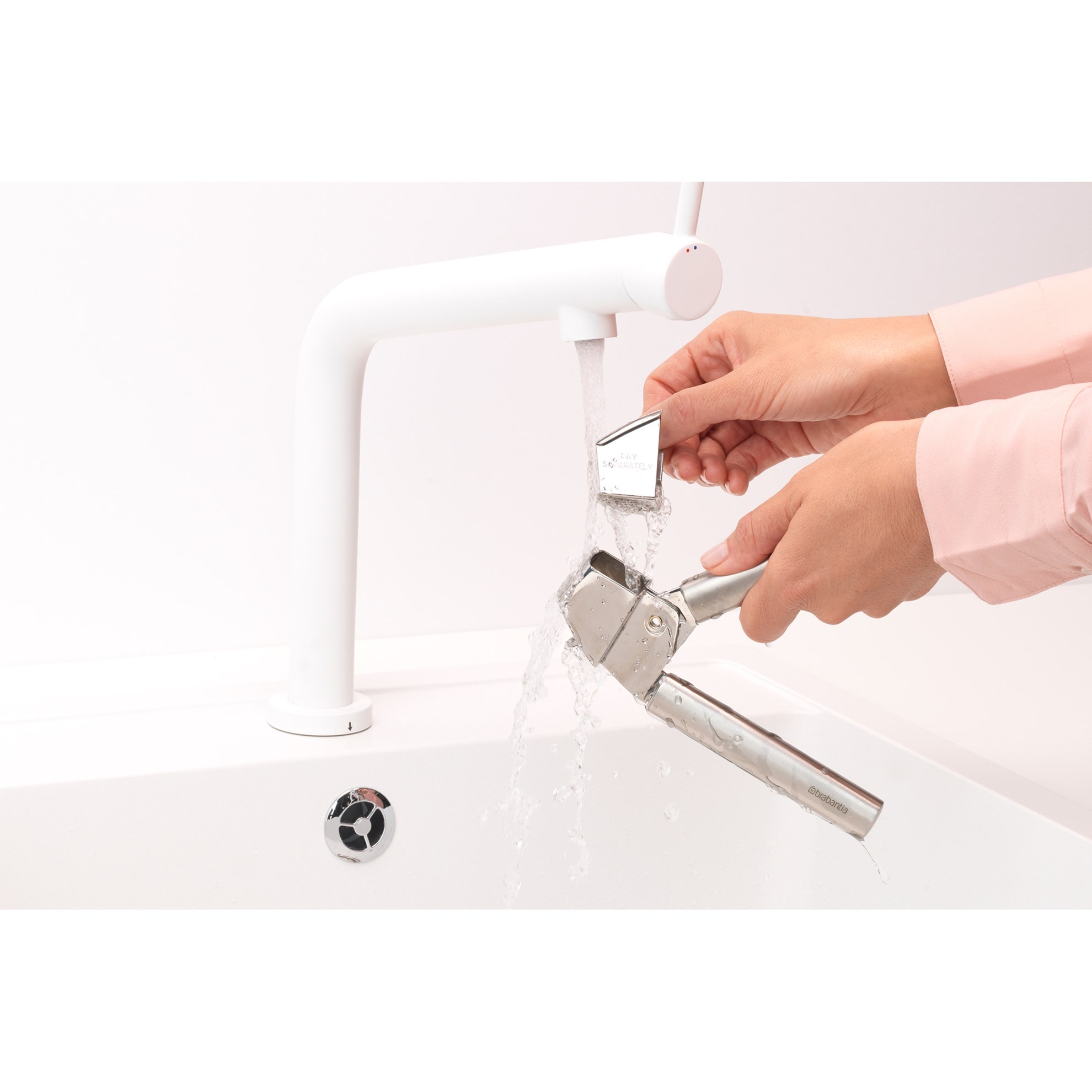 Lis na česnek Brabantia PROFILE D.17cm nerezový_2