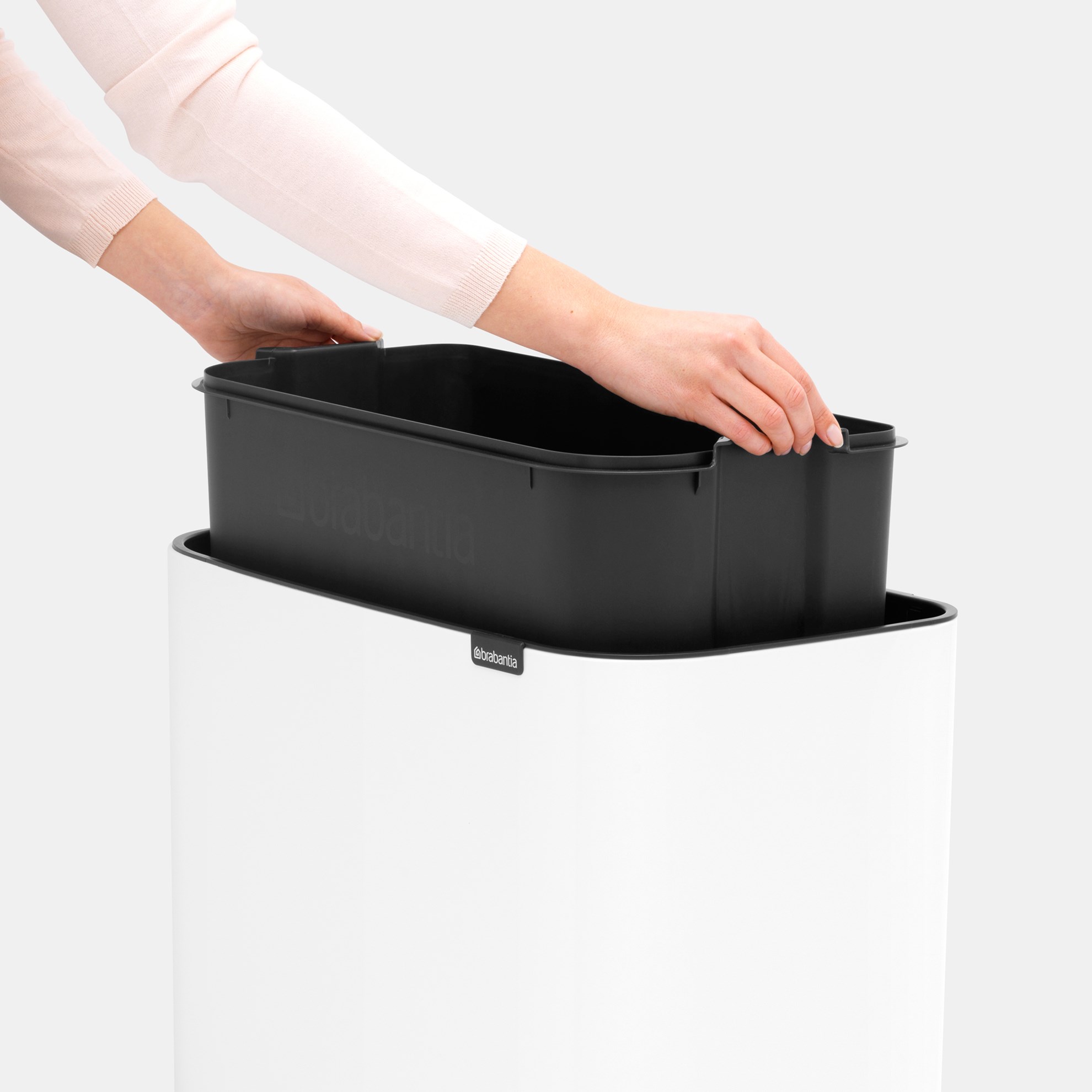 Odpadkový koš Brabantia BO TOUCH 36l bílý_7