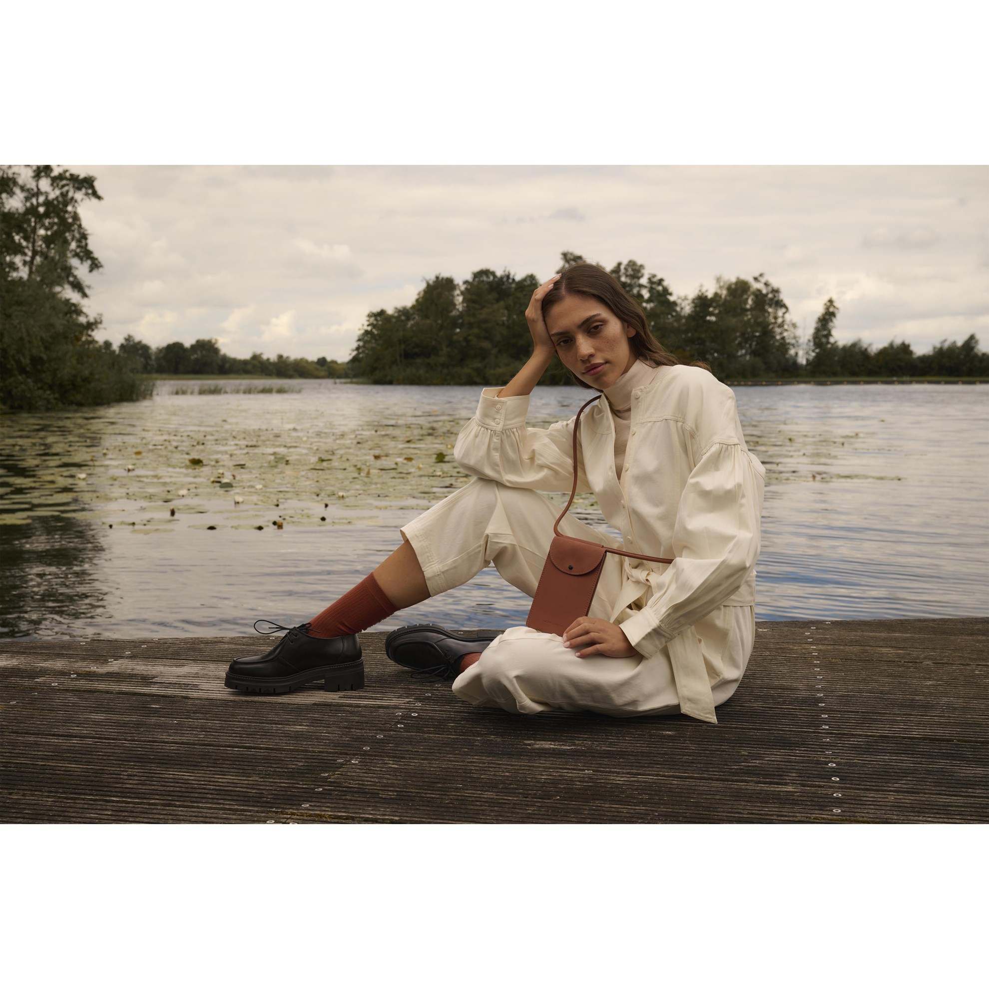 Pouzdro na telefon Monk & Anna carnelian_1