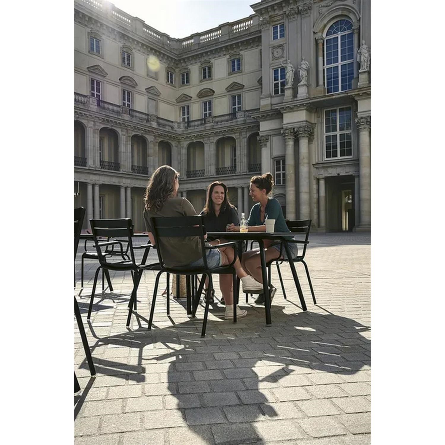 Hliníková židle s područkami Fermob LUXEMBOURG - Cotton white (jemná struktura)_9