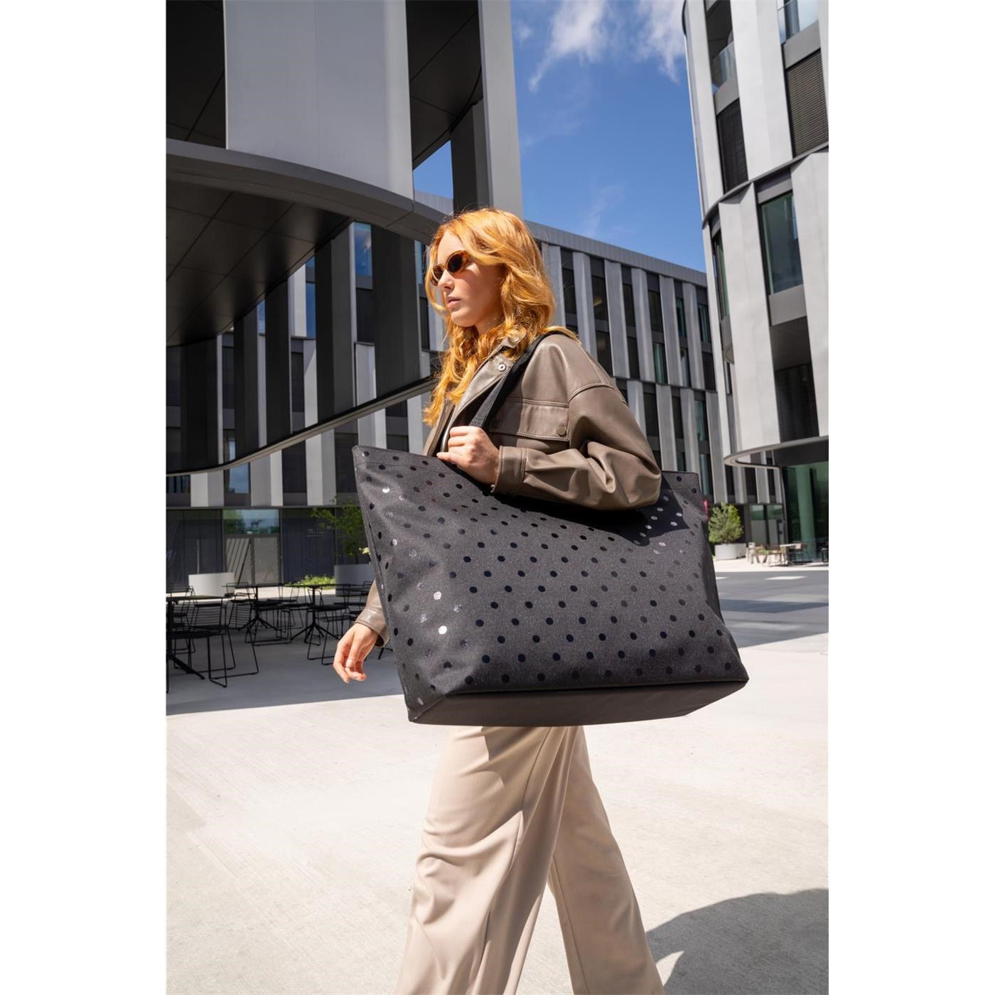 Taška přes rameno Reisenthel Shopper XL glossy dots black_1