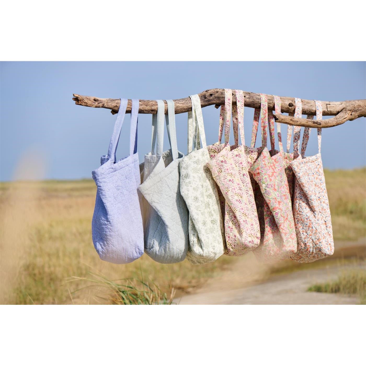 Prošívaná květovaná taška Ib Laursen zeleno-bílá 180x130 cm_1