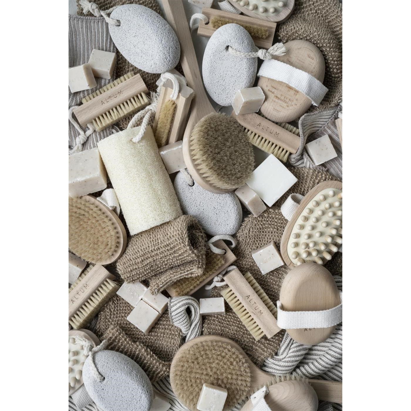 Kartáč na tělo Ib Laursen ALTUM s dlouhou rukojetí_3