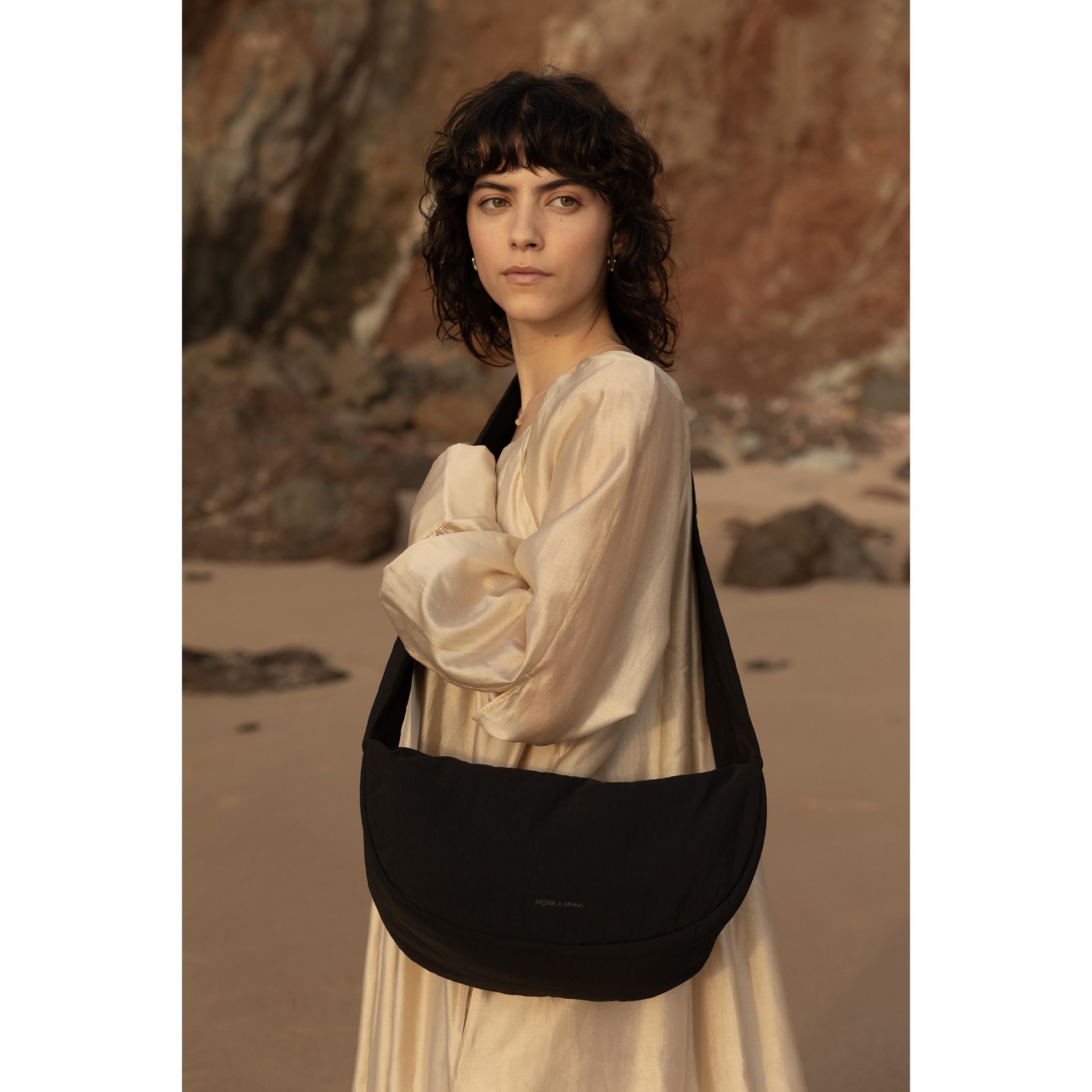 Kabelka cross body Monk & Anna NAMIKA black_2