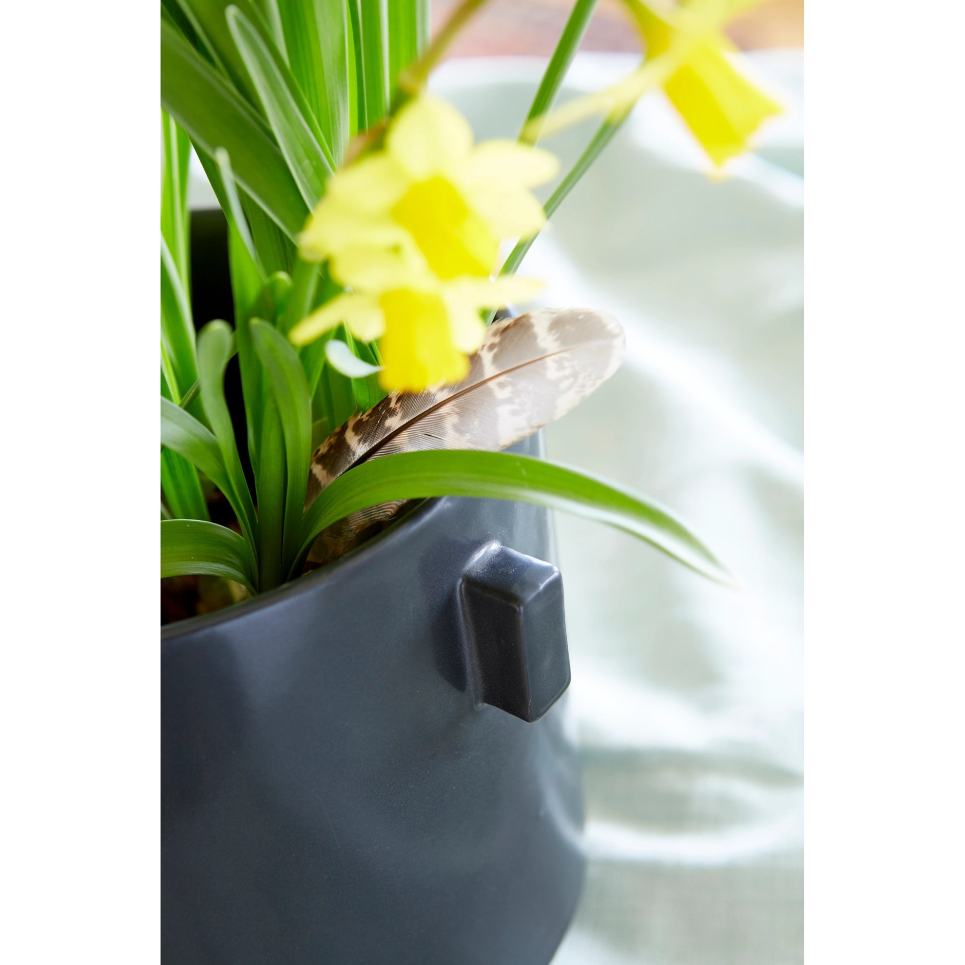 Kameninový květináč RACHEL V.14cm černý_1