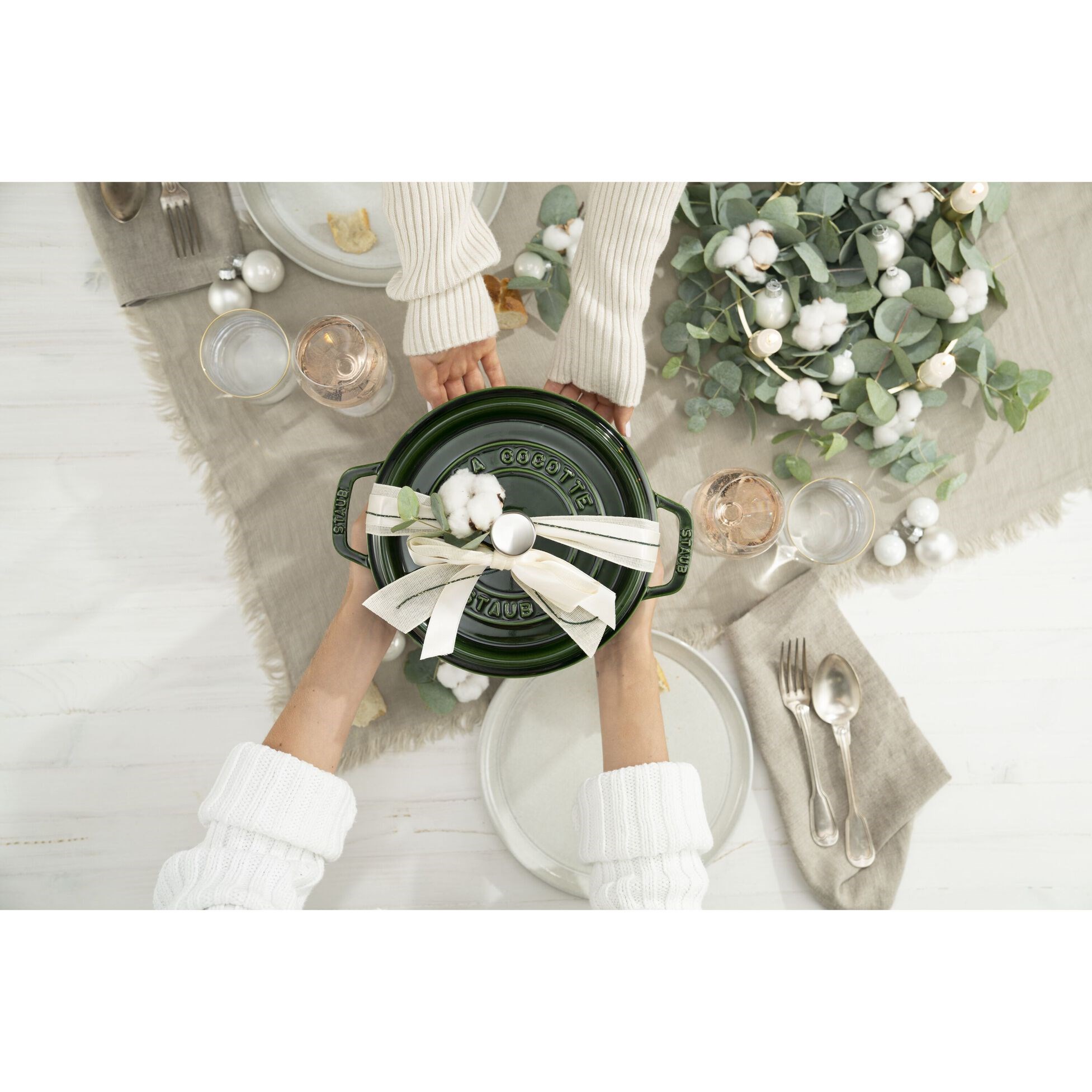 Hrnec STAUB  kulatý 24cm zelený 3,8l_1