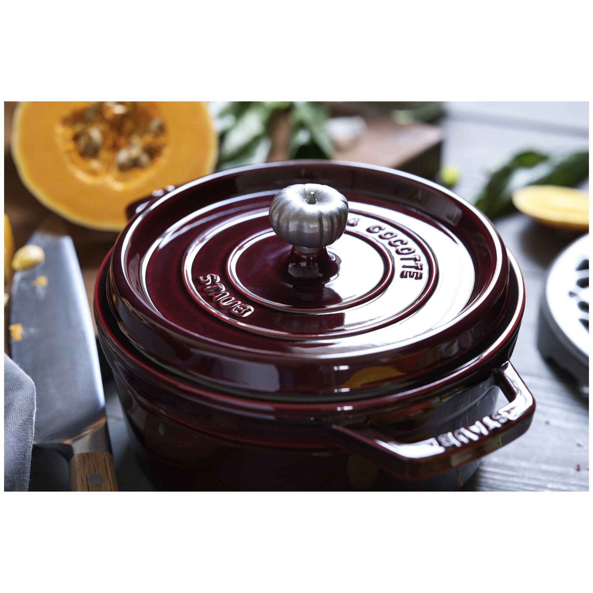 Hrnec STAUB  kulatý 26cm vínový 5,2l_1
