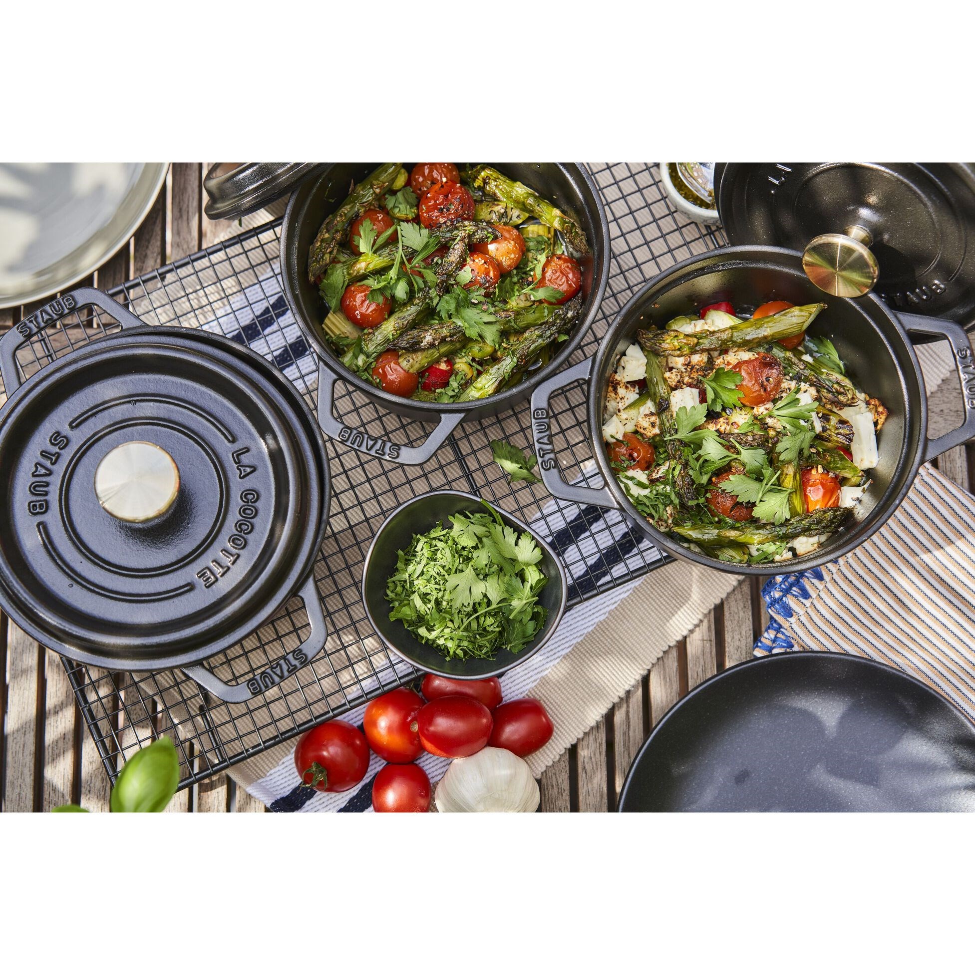 Hrnec STAUB  kulatý 16cm černý 1,2l_0