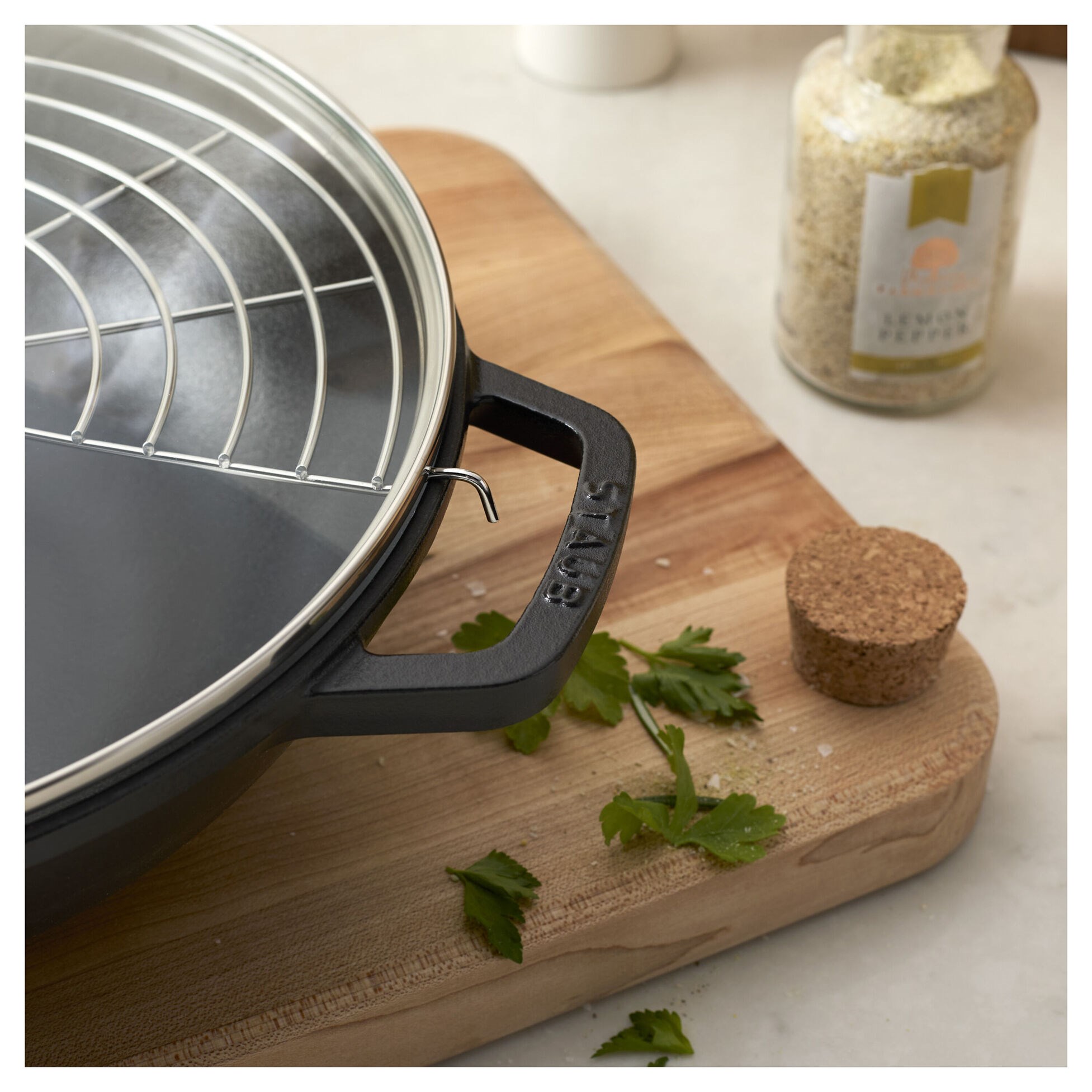 Pánev Wok STAUB 30cm černá 4,19l_2