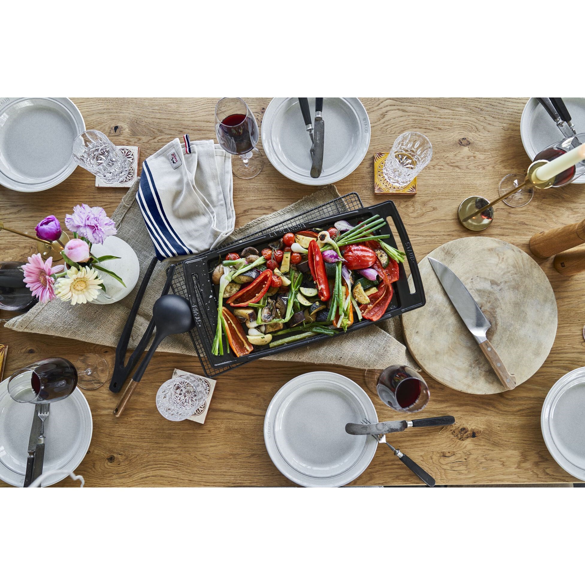 Litinový tác/pekáč STAUB 38cm_0