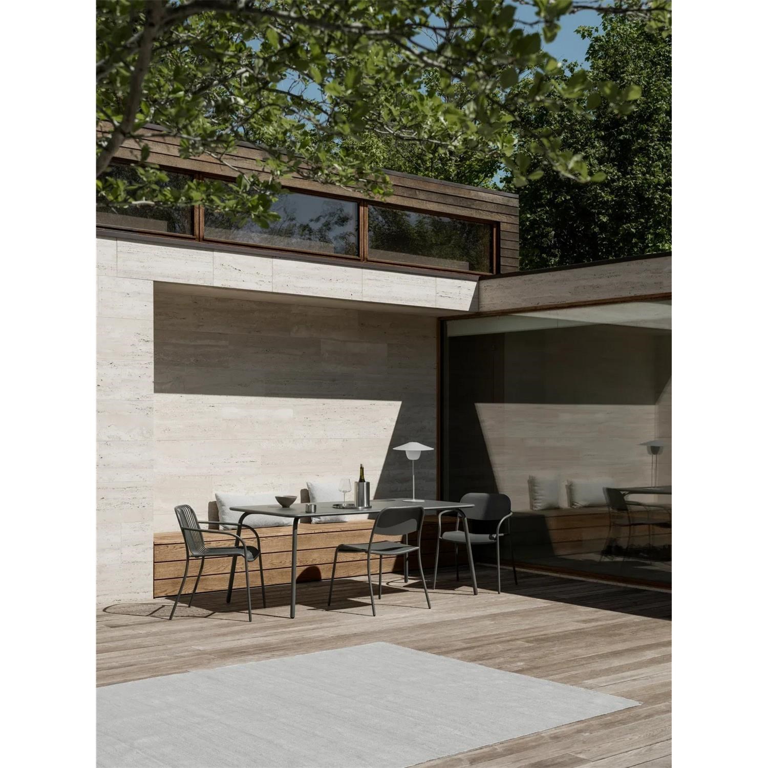 Zahradní židle s područkami Blomus YUA tmavě šedá 2_0