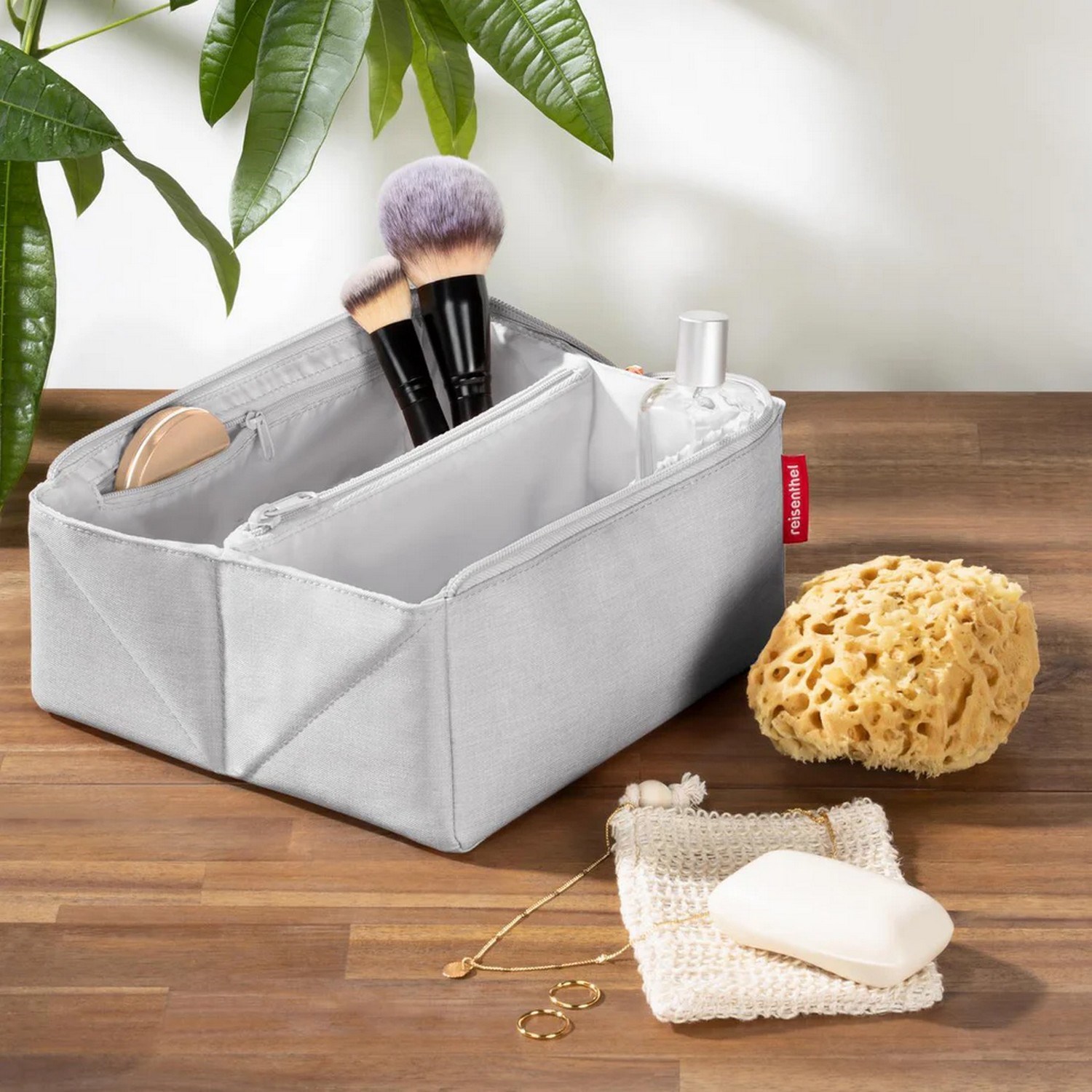 Kosmetická taška Reisenthel Fold Case twist sky rose_0