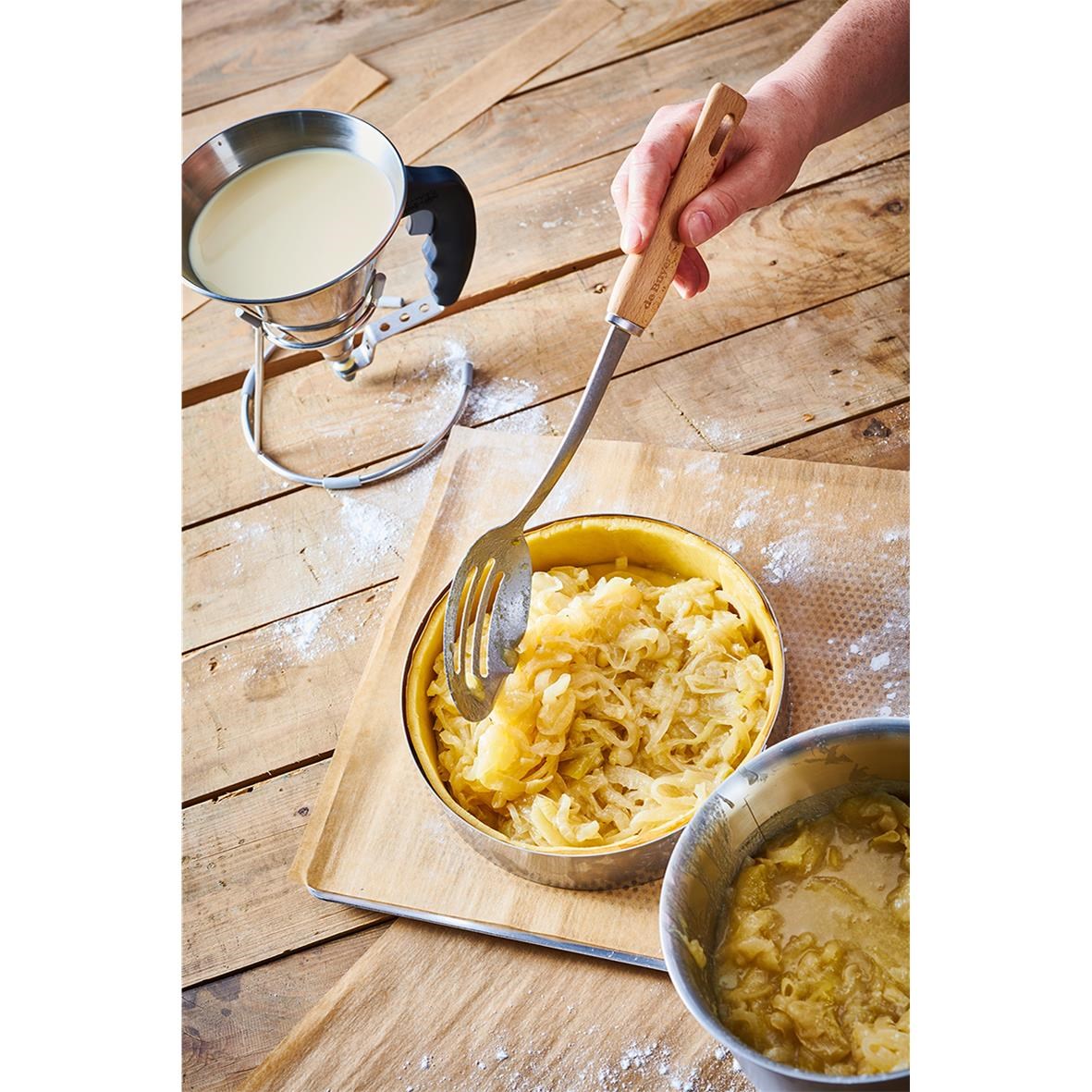 Děrovaná lžíce/naběračka de Buyer B BOIS D.33,5cm_0