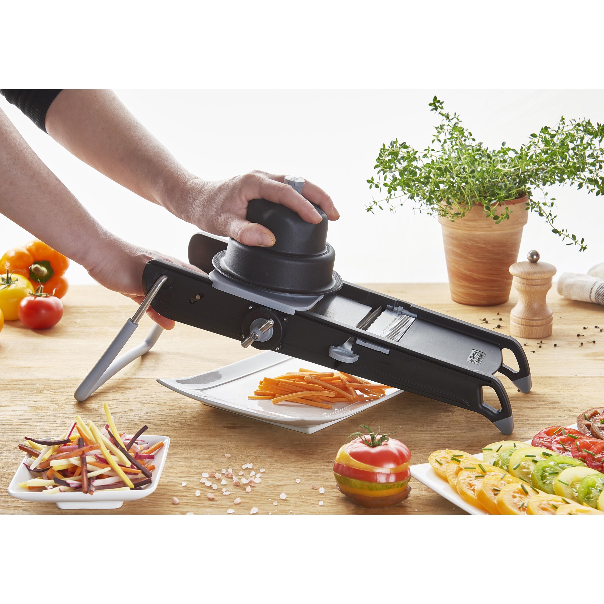 Kráječ/mandolína de Buyer SWING PLUS černý_7