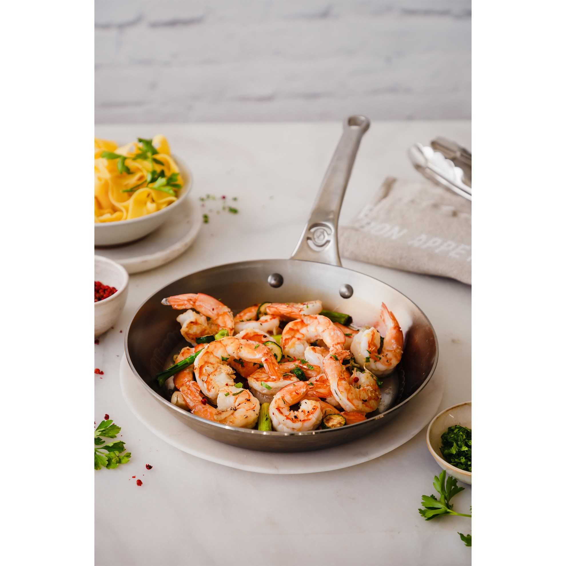 Univerzální pánev de Buyer MINERAL B PRO P.24cm 1,2l_0