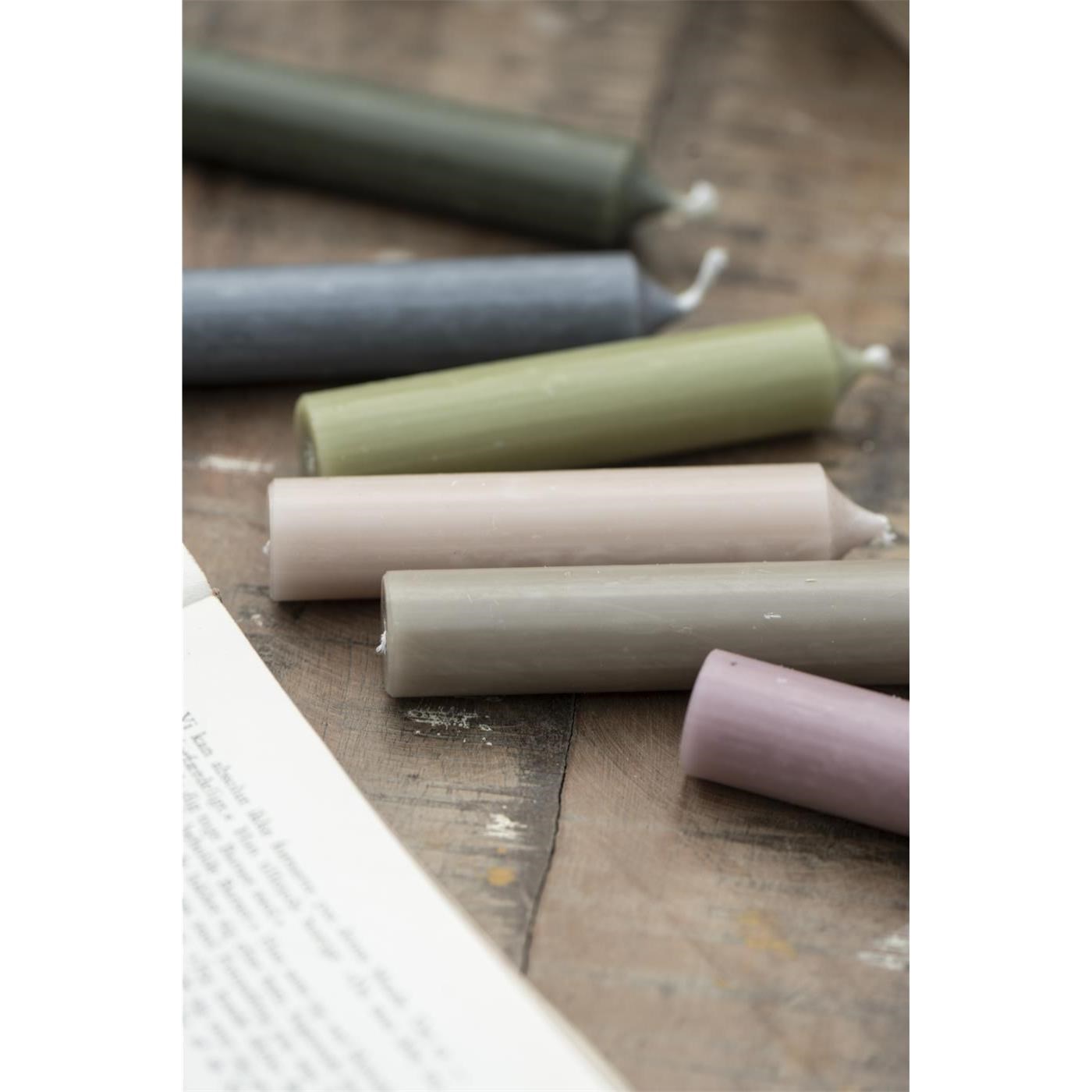 Svíčka Ib Laursen kulatá krátká V.11 cm mechově zelená_2