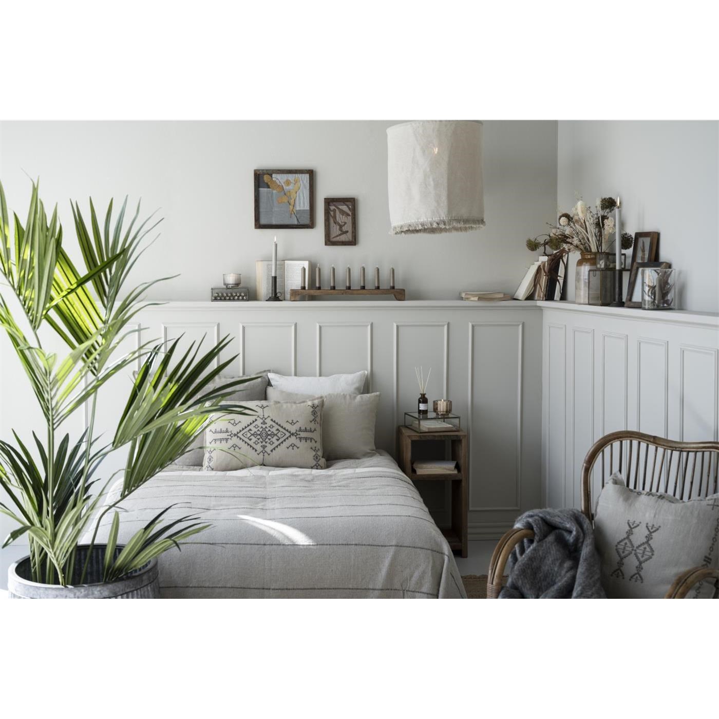 Svíčka Ib Laursen kulatá krátká V.11 cm tmavý len_4