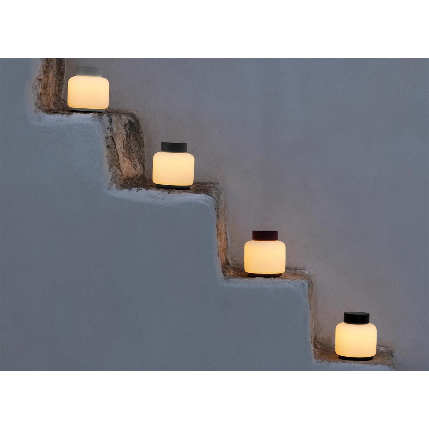 Přenosná LED lampa Blomus FAWN tmavě V.13cm černá_0