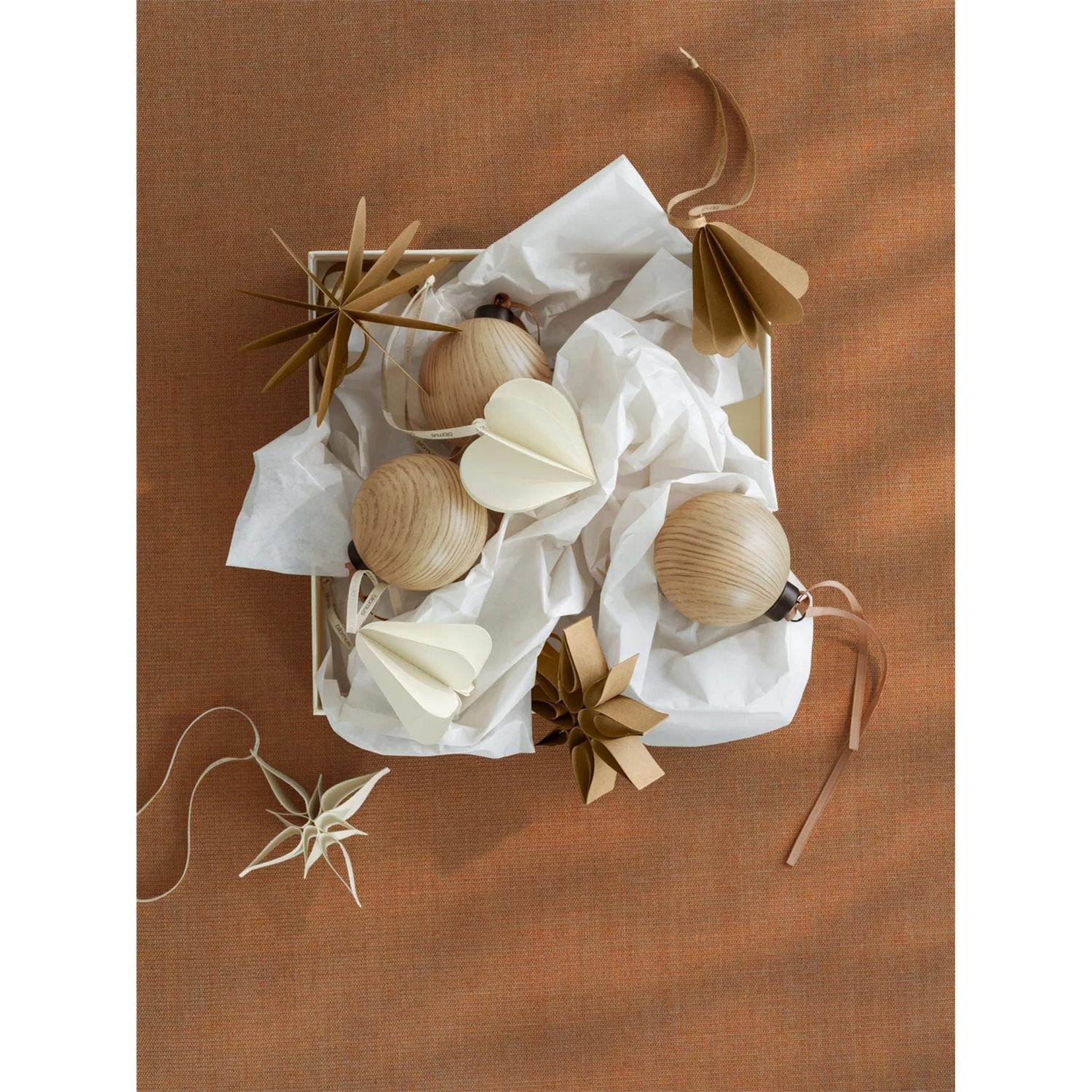 Vánoční odbody Blomus KISEKY P.7cm SET/4ks přírodní dub_1