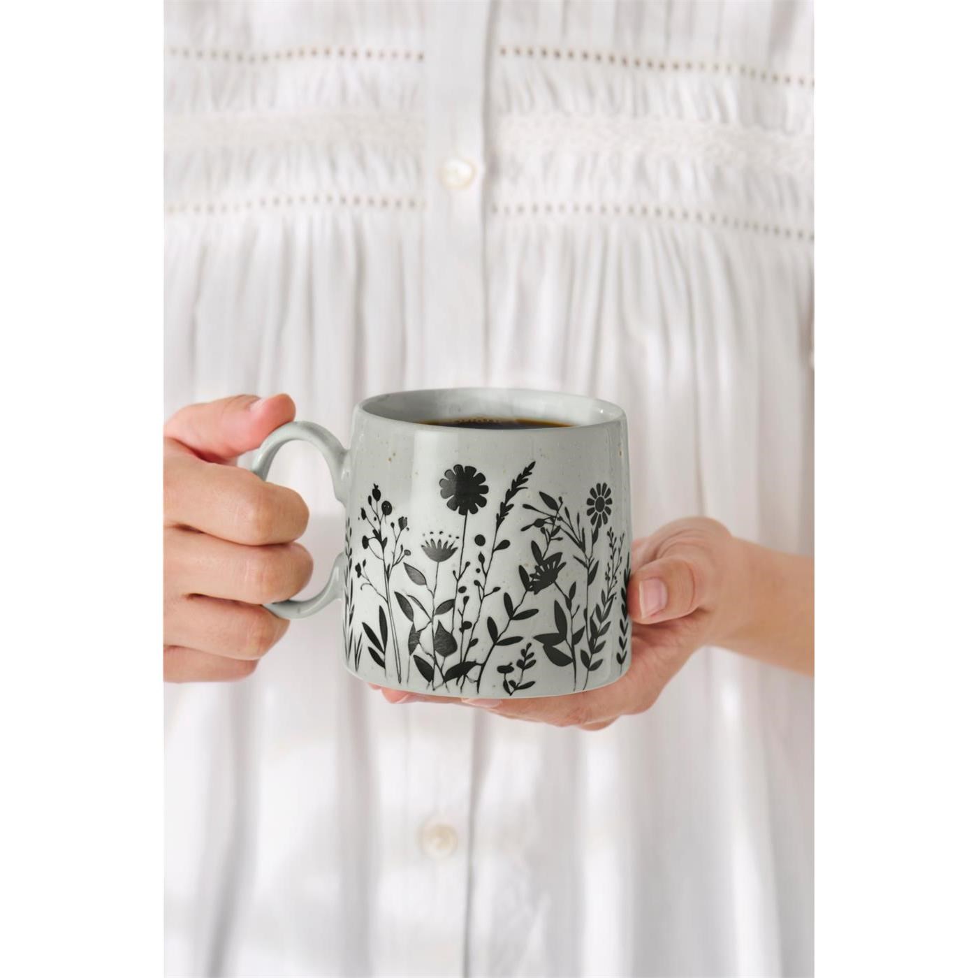 Hrnek se siluetou květů Ib Laursen 300 ml dusty blue_1