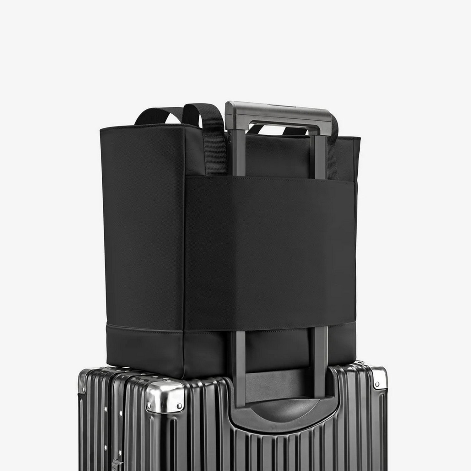 Cestovní taška Reisenthel Travelshopper black_5