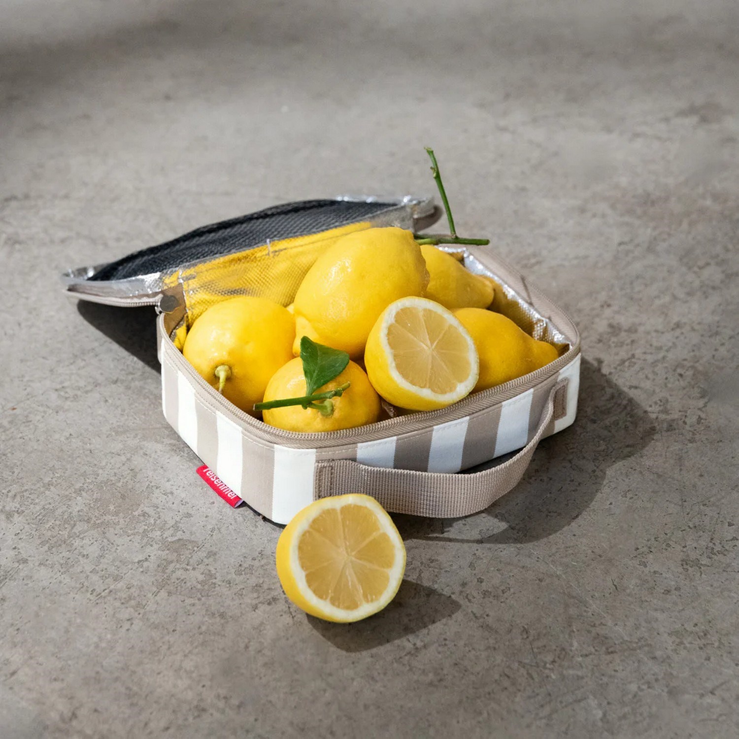 Termobox na svačinu Reisenthel Thermocase summerstripes coffee_0