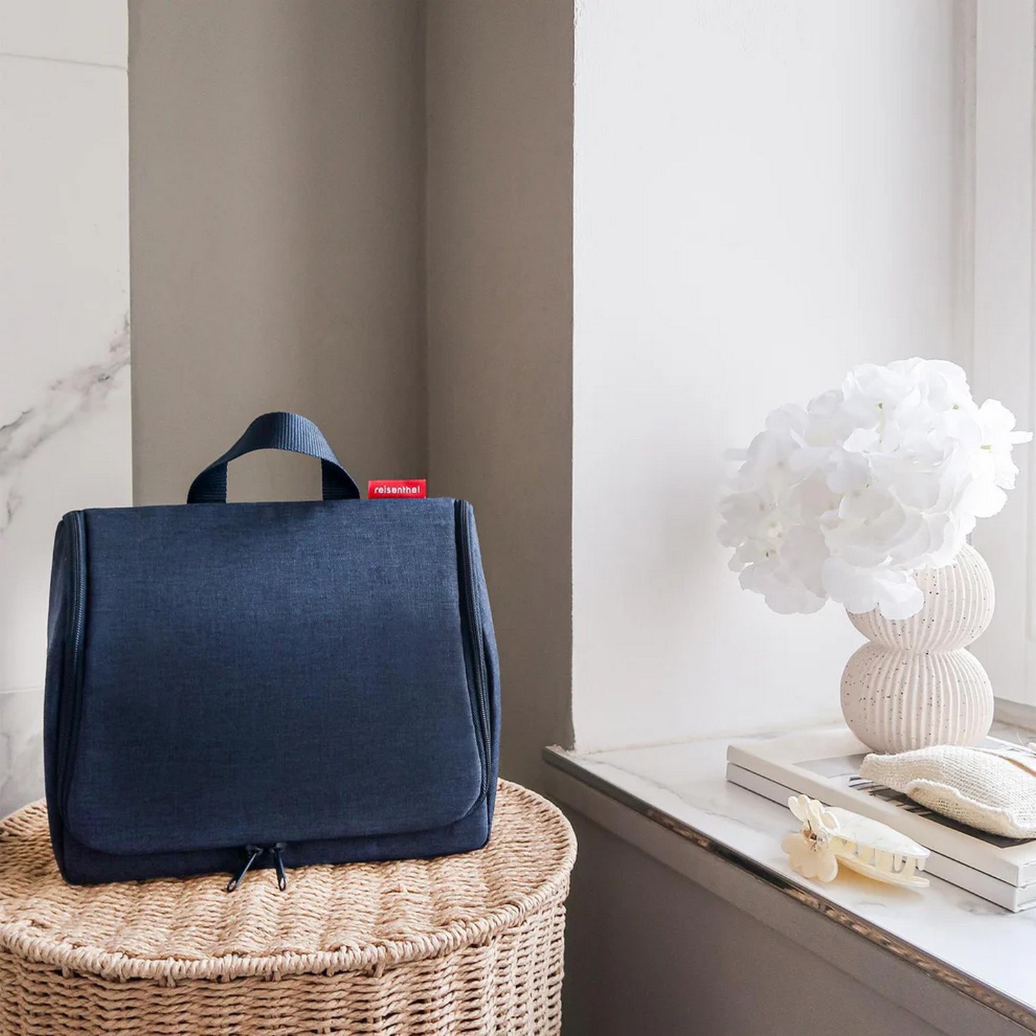 Toaletní taška Reisenthel Toiletbag twist navy_0
