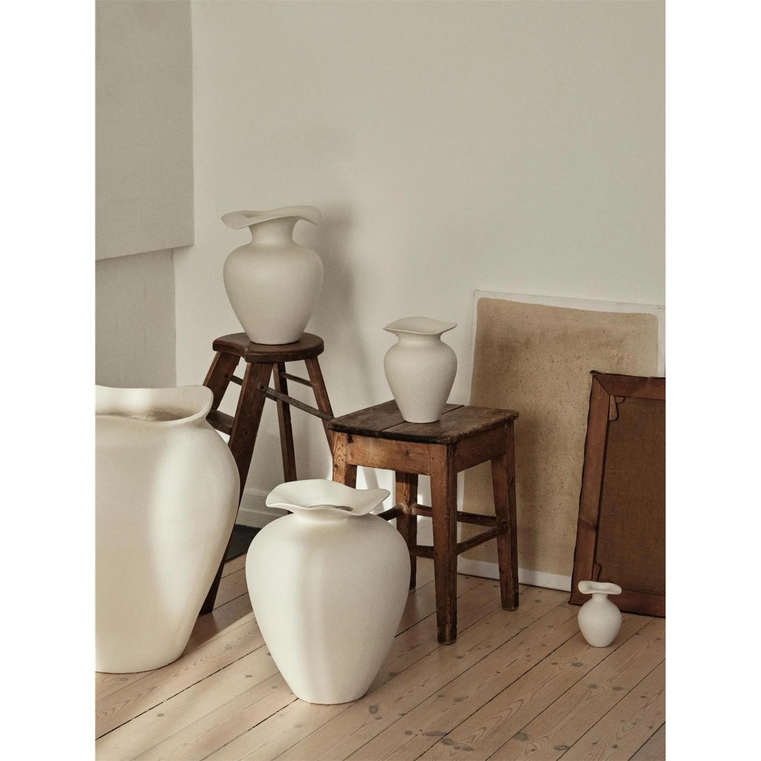 Váza Broste FLORENTINA XS V.14 cm bílá_2